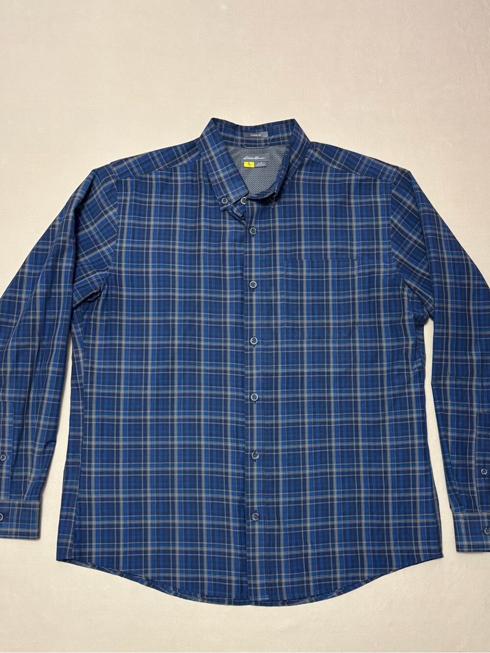 Eddie Bauer Blue Plaid Performance Fabric Button-Down Shirt Men’s Size Large